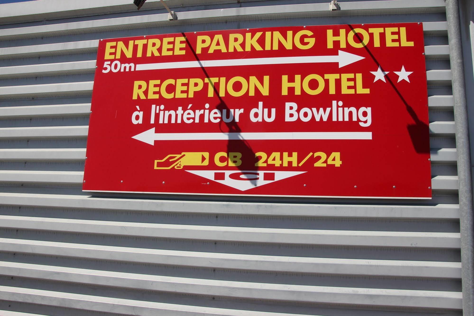 Cit'Hotel Restaurant Du Bowling De Millau Exterior photo