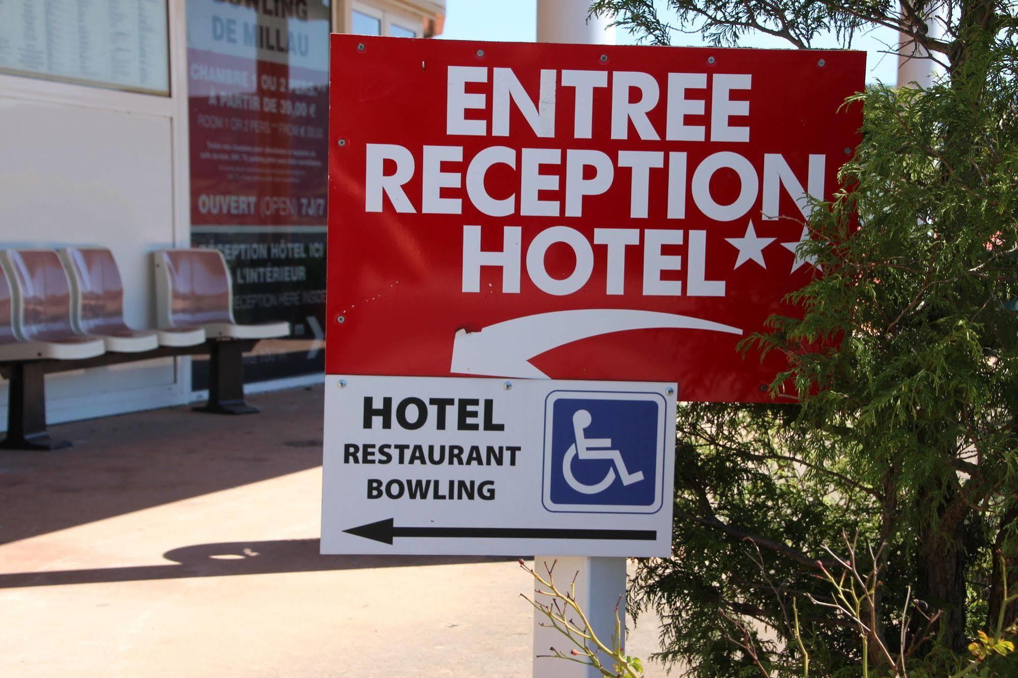 Cit'Hotel Restaurant Du Bowling De Millau Exterior photo