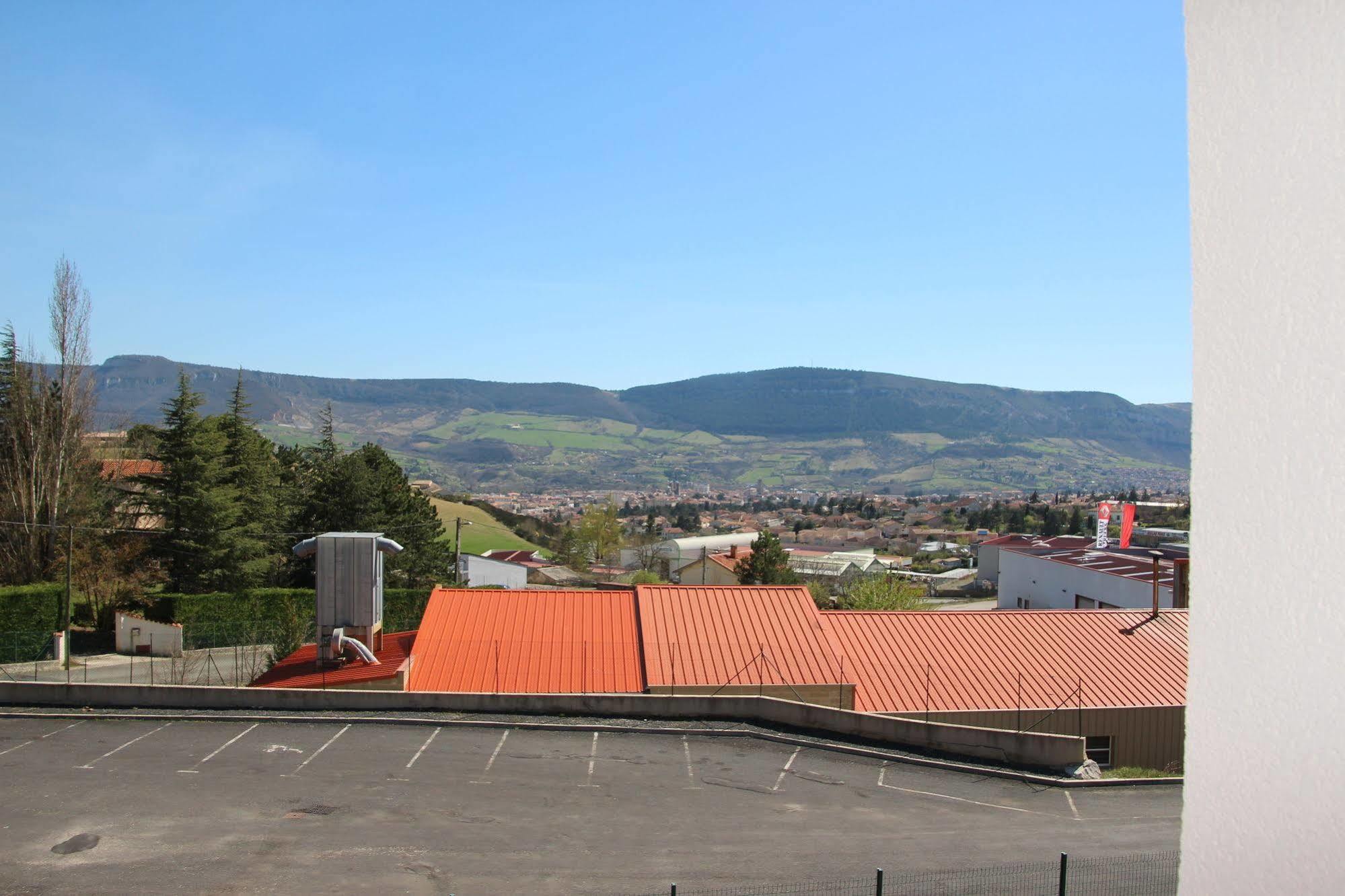 Cit'Hotel Restaurant Du Bowling De Millau Exterior photo